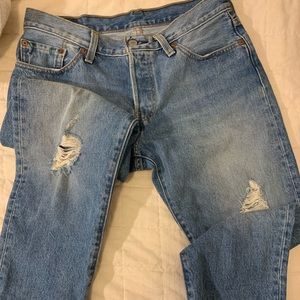 Levi’s 501 boyfriend jeans